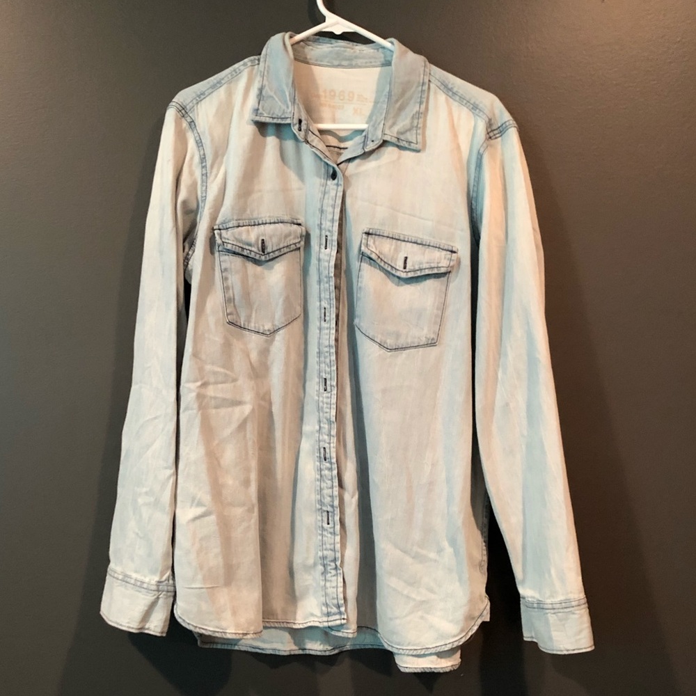 Long sleeve jean shirt.
